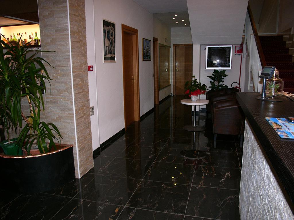 Hotel Lido เดวามารีนา ภายนอก รูปภาพ