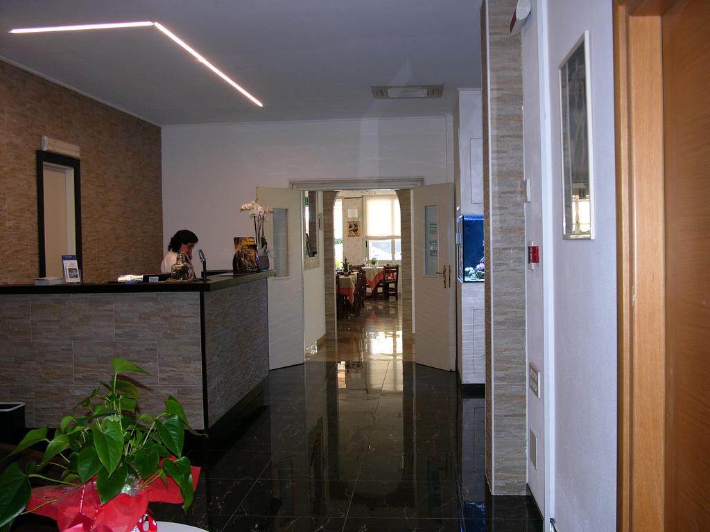 Hotel Lido เดวามารีนา ภายนอก รูปภาพ